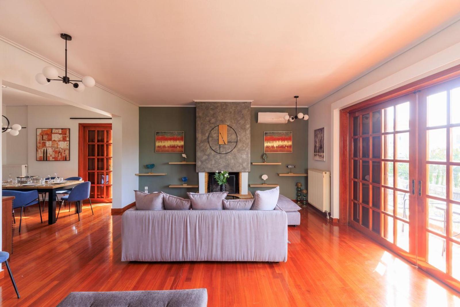 Aiolos Grand Super Lux Suite Kalamaki Alimos Near The Sea Атина Екстериор снимка